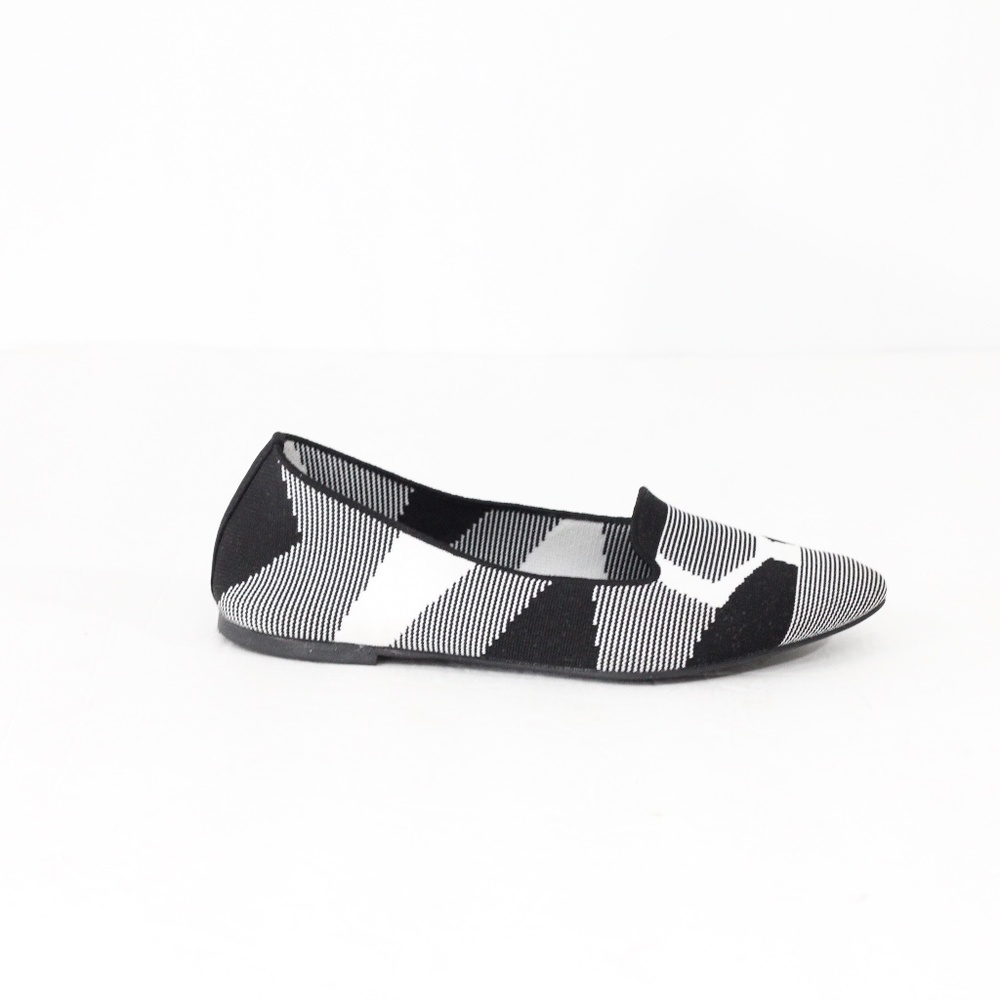 Skechers Cleo Ballet Flat sz 7 Women Slip on Shoe black white print